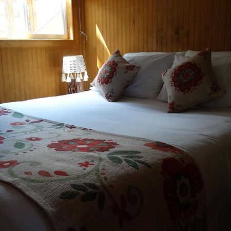 Hostal Lago Condor Puerto Natales Esterno foto