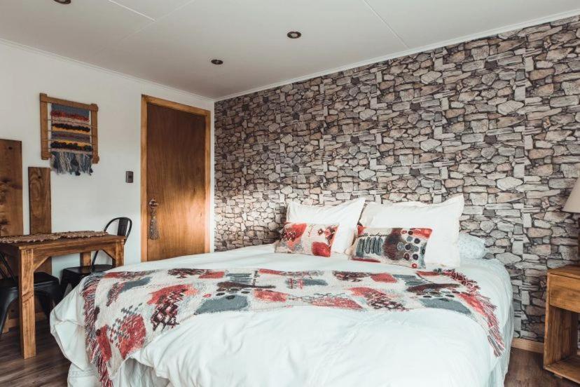 Hostal Lago Condor Puerto Natales Esterno foto